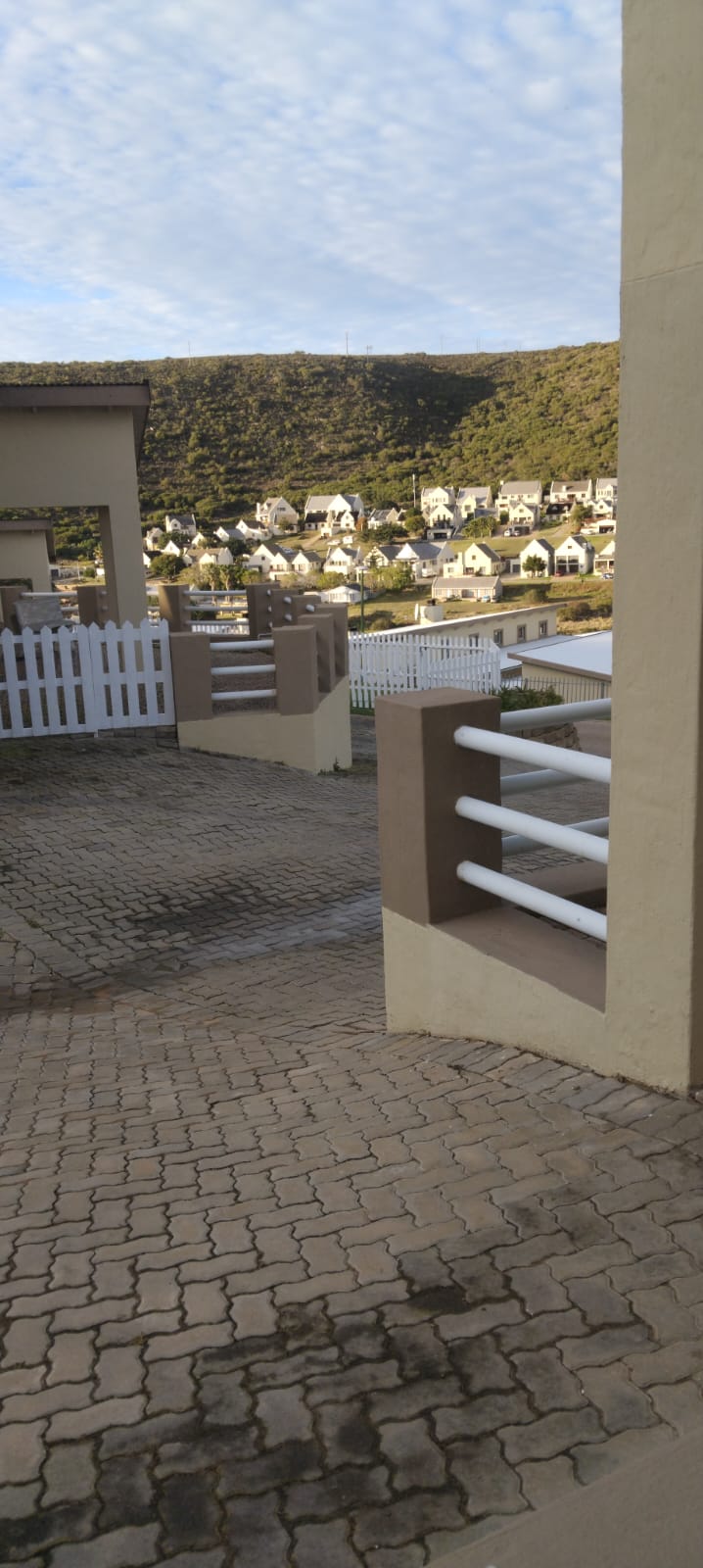 To Let 3 Bedroom Property for Rent in Island View Western Cape